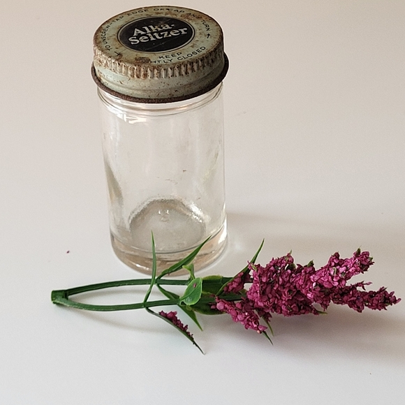 Vintage Small Clear Glass Alka Seltzer Jar with Metal Screw On Cap - Picture 2 of 16